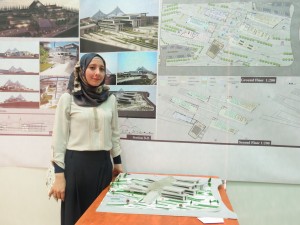 الطالبة دعاء جراب مصممة مشروع مركز الأبحاث العلمية 