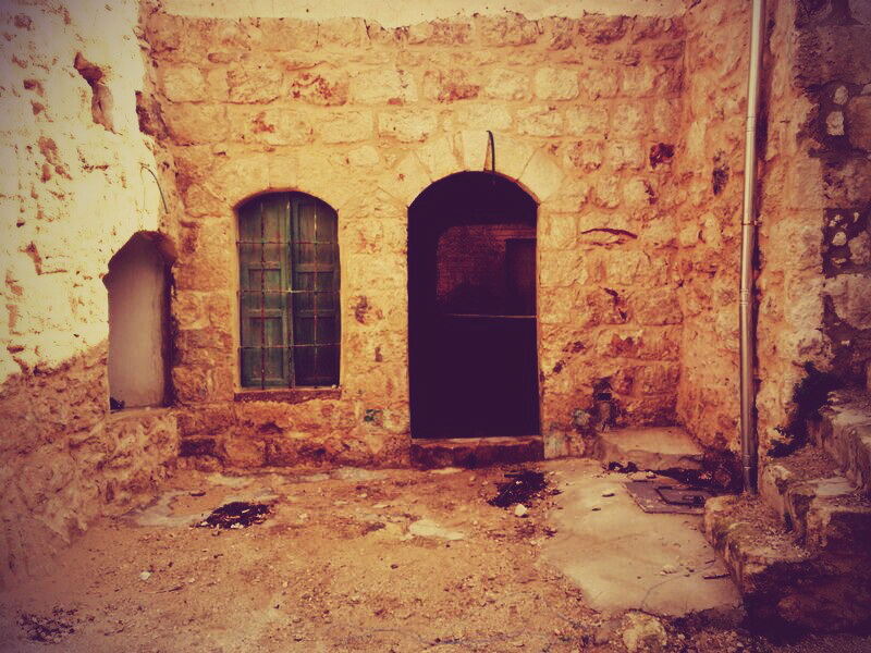 مياه الآبار وحدها غير كافية لسد اجتياجات السكان