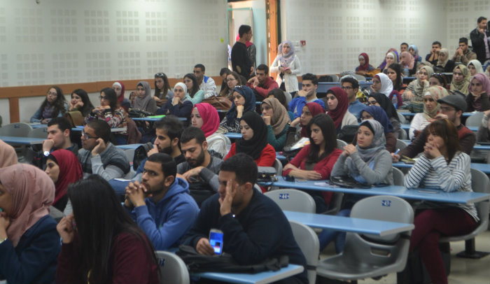 عقدت الندوة في مدرجات كلية الهندسة بجامعة النجاح