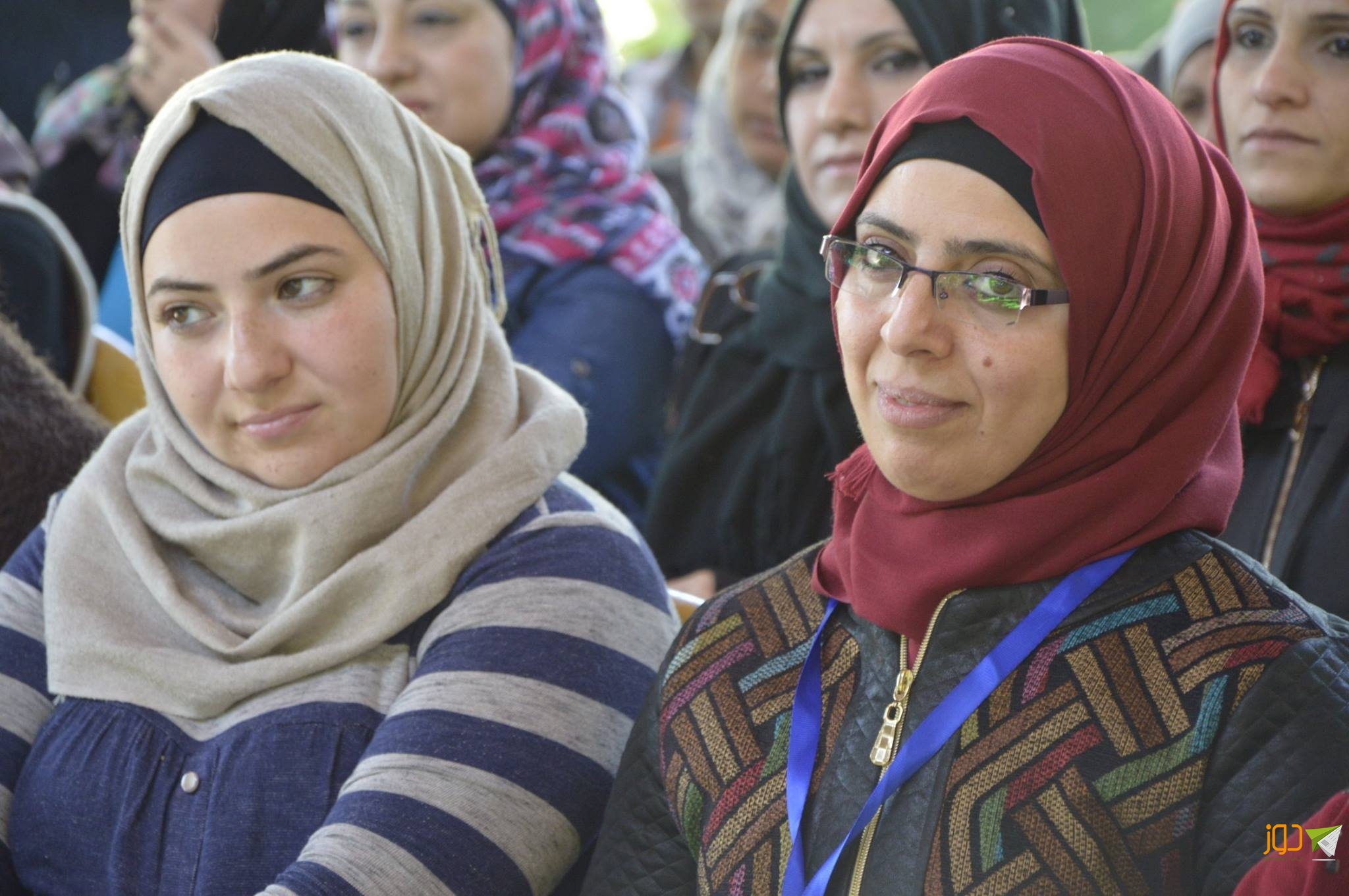 امرأة