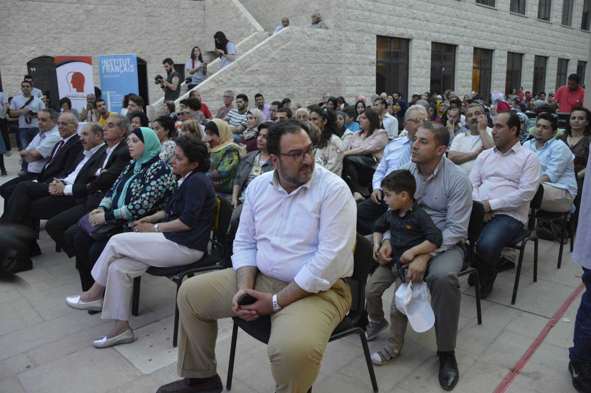 13087054_10209042375553698_3496049351541919400_o