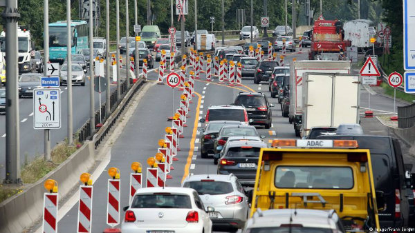 city-cars-stau.jpg (85 KB)