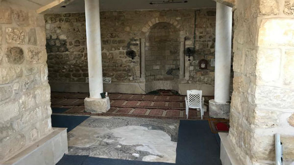 mosque55.jpg (45 KB)