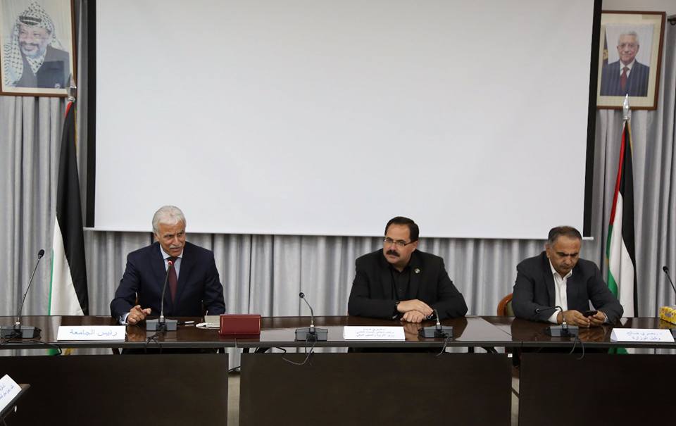 khadore768.jpg (46 KB)