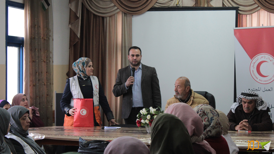 helal ahmar3.jpg (369 KB)