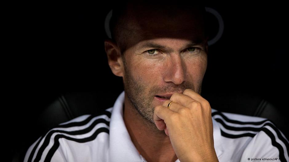 ريال مدريد يقيل بينيتيز ويعين الأسطورة زيدان مكانه