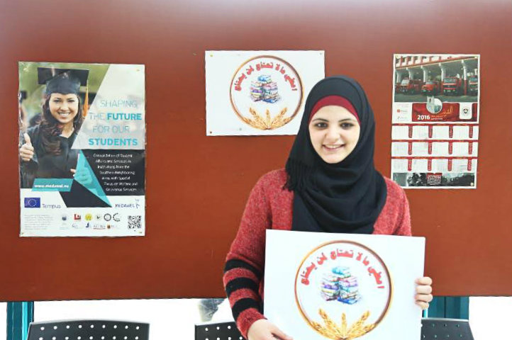 جامعة النجاح تفتتح زاوية الكتب المستعملة