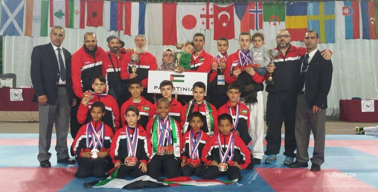 الطفل دراوشة من نابلس يحصد المركز الثاني ببطولة الكاراتيه