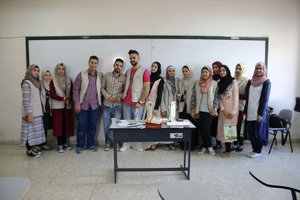 بالصور.. النجاح التطوعية تكرم حفظة القراَن