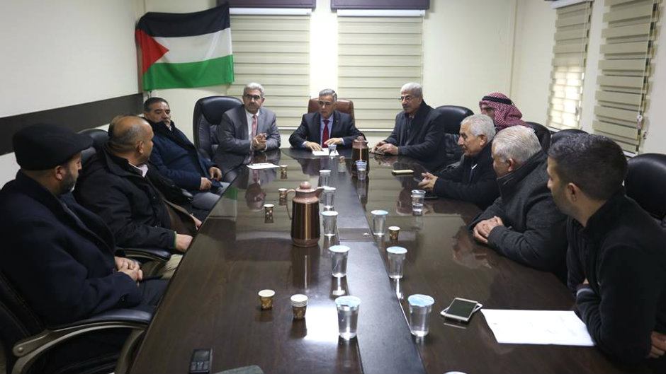 الأعرج يطلع على احتياجات قرى نابلس