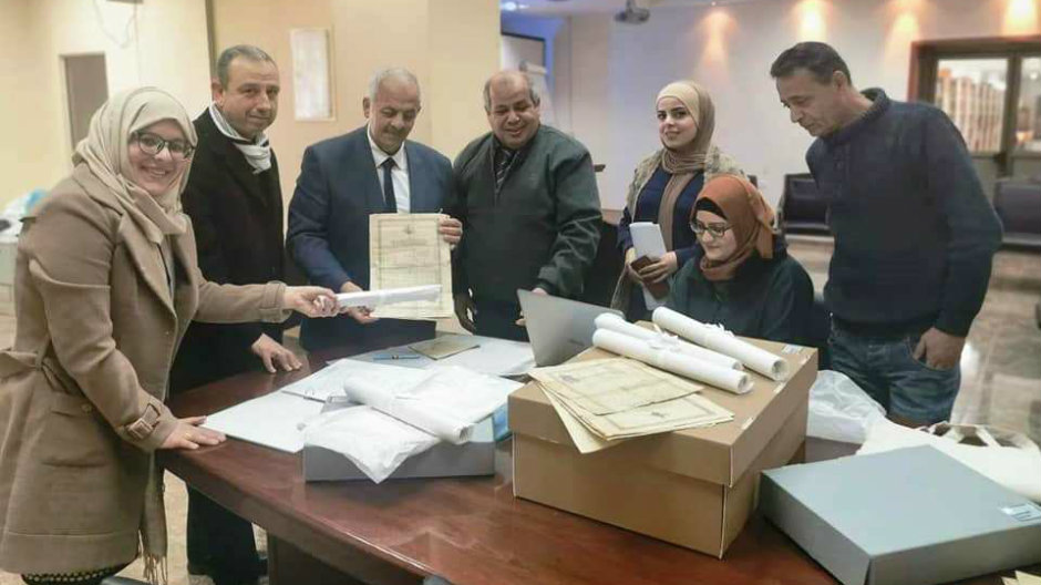 ترميم 400 وثيقة خاصة ببلدية طولكرم