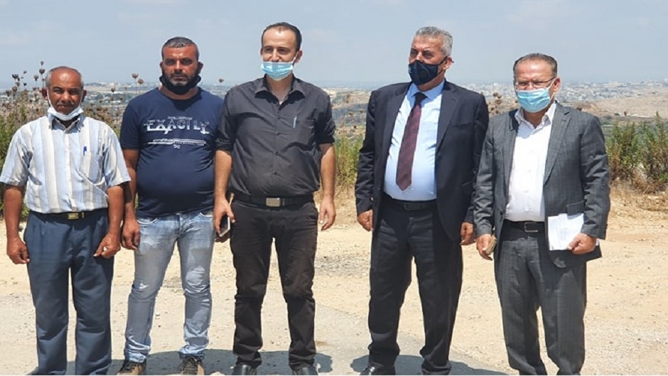 وزير الحكم المحلي يطلع على احتياجات كفريات طولكرم