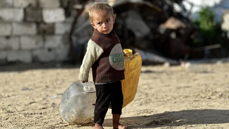 القطاع: ارتقاء 72.601 مواطن