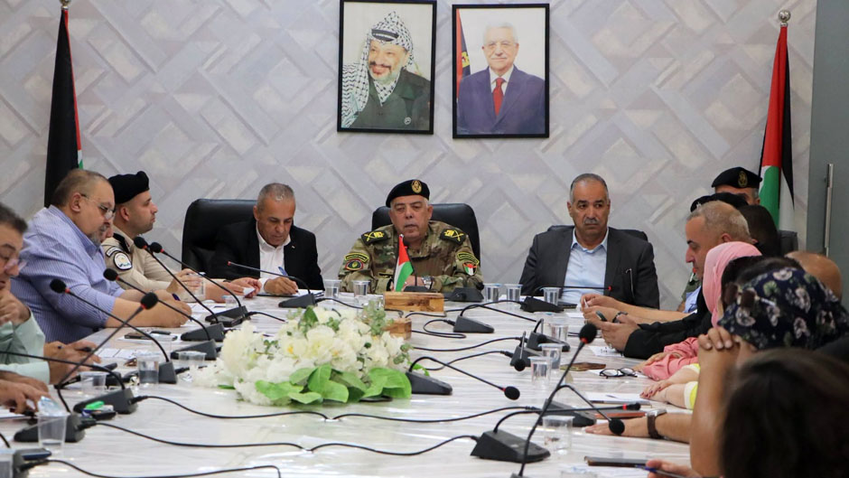 رجب: المؤسسة الأمنية الفلسطينية نموذج في الانضباط وخدمة المواطنين