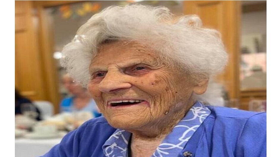 أكبر معمرة على قيد الحياة في بريطانيا والعالم تبلغ 117 سنة