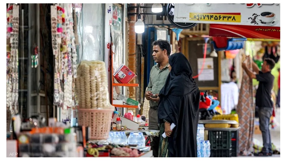  إيران تشهد انهياراً في المعيشة والأجور